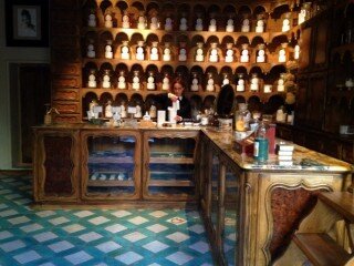 cosmetics-mixology-buly-1803-shop-paris-saint-germain